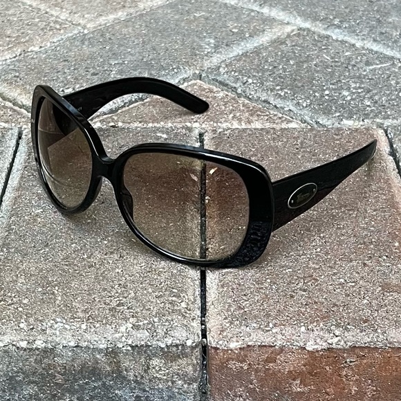 Gucci black sunglasses - Picture 3 of 13